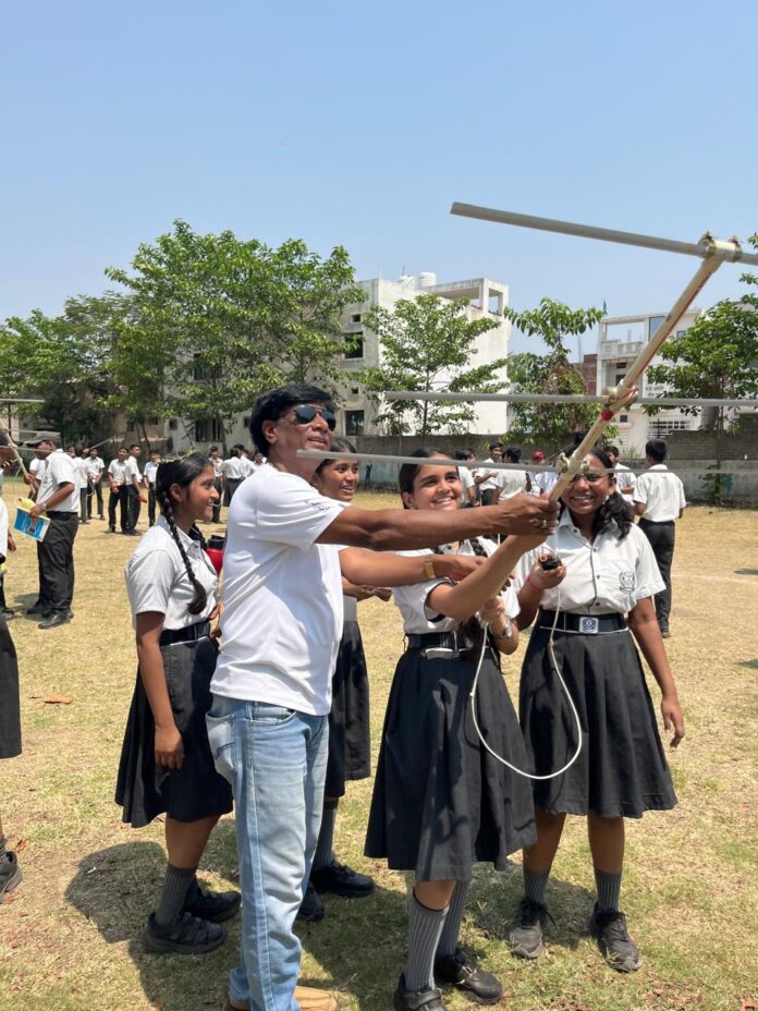 बिलासपुर के छात्रों ने किया सैटेलाइट डिकोडिंग का लाइव अनुभव!